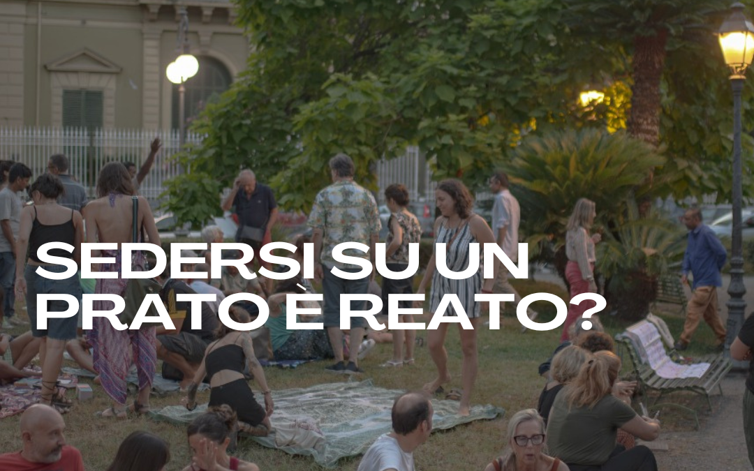 Sedersi su un prato è reato?